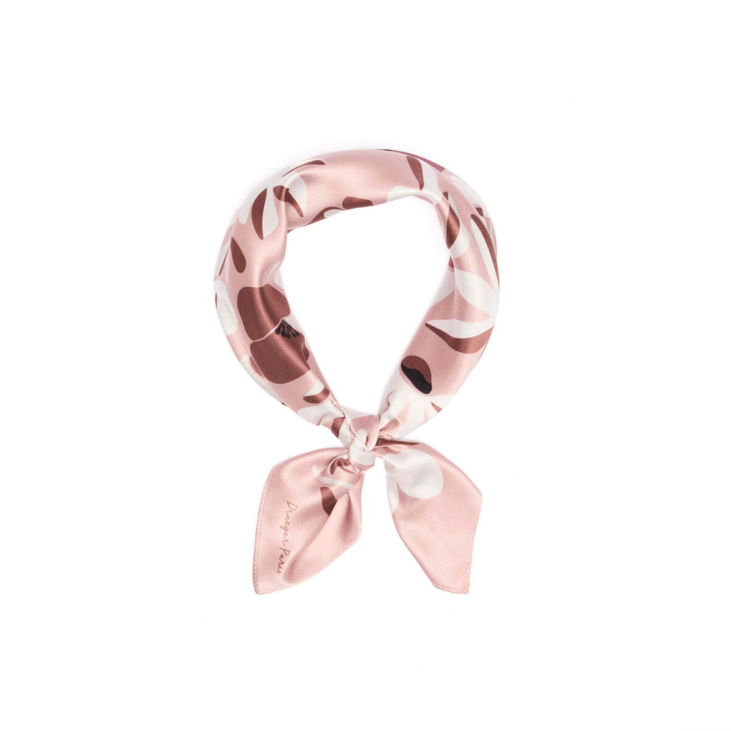 Cuadrado Chic Flores nude 2