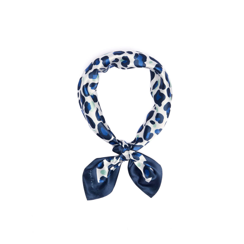 Cuadrado Chic Leopardo azul 2