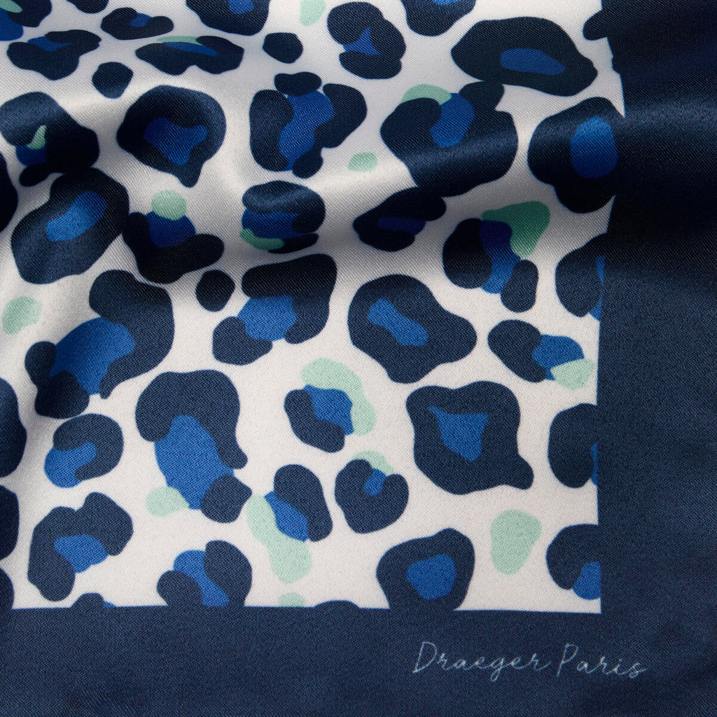 Cuadrado Chic Leopardo azul 3