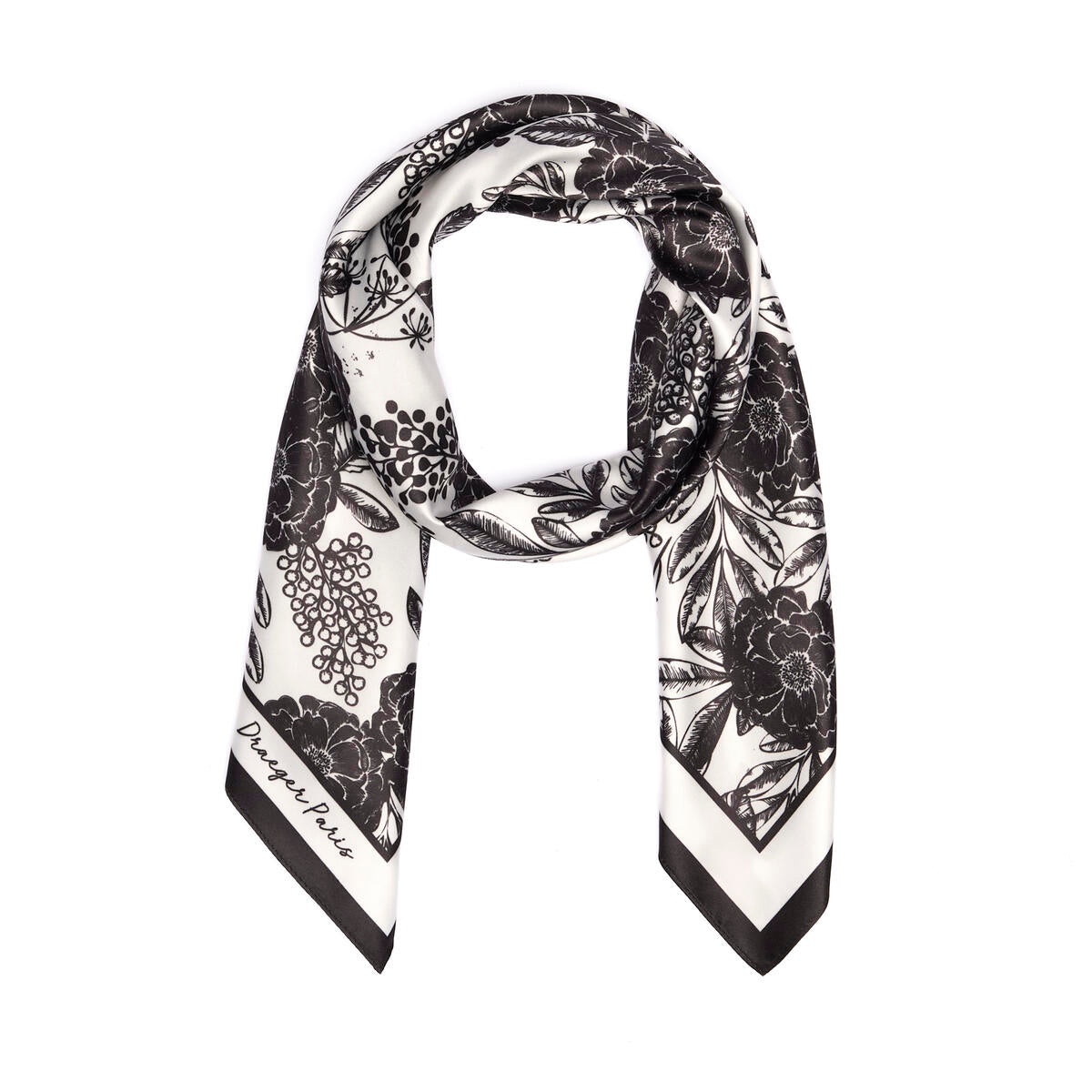 Gran Cuadrado Chic Flores negro 2