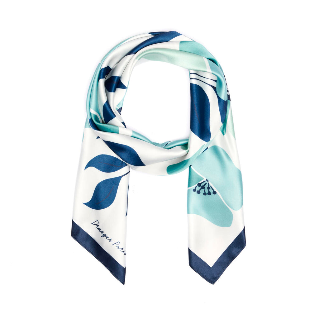 Gran Cuadrado Chic Flores azul 2