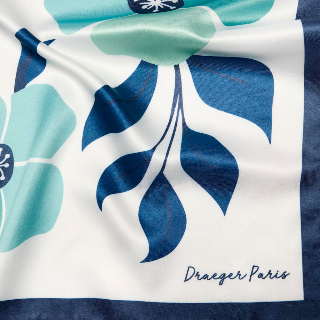 Gran Cuadrado Chic Flores azul 3