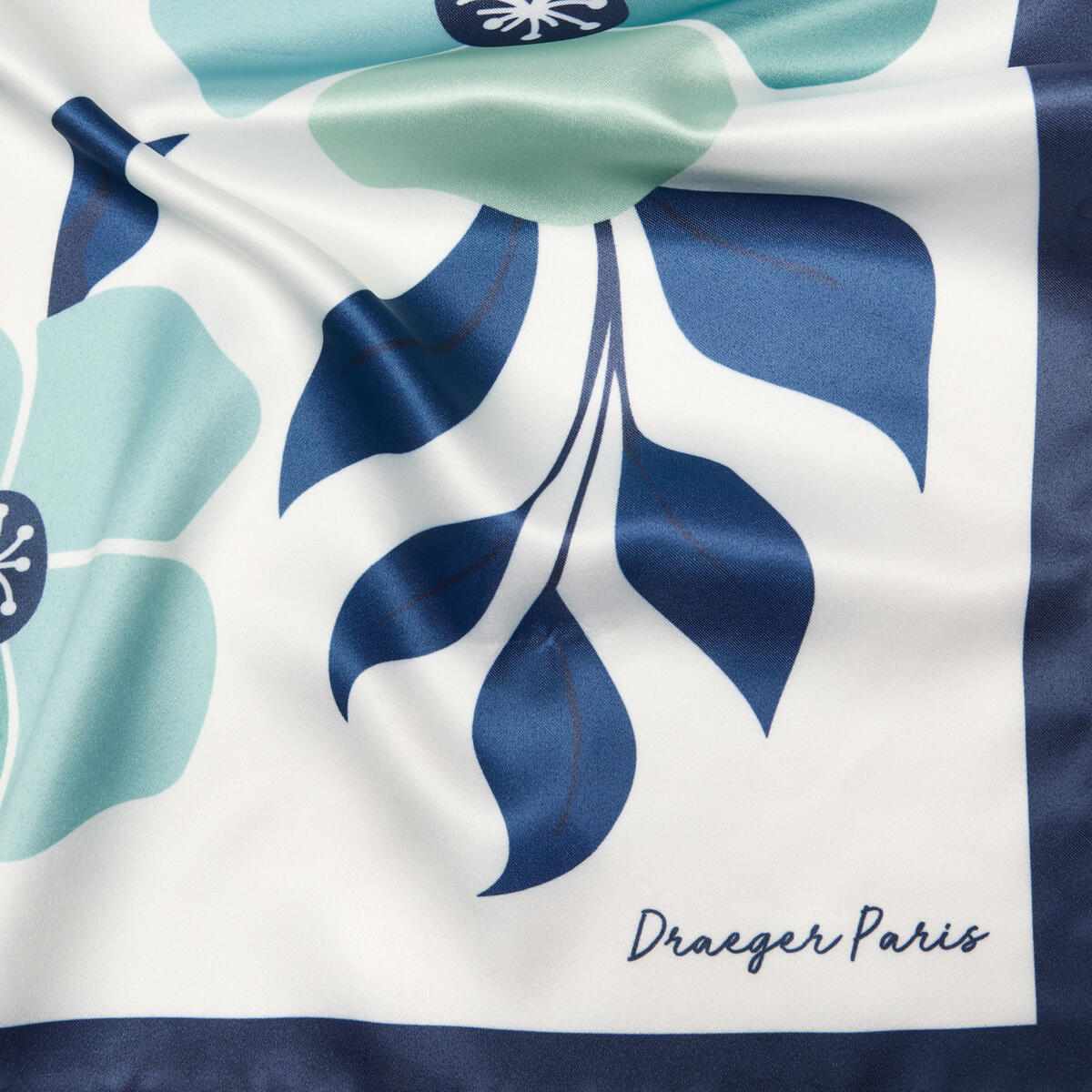 Gran Cuadrado Chic Flores azul 3