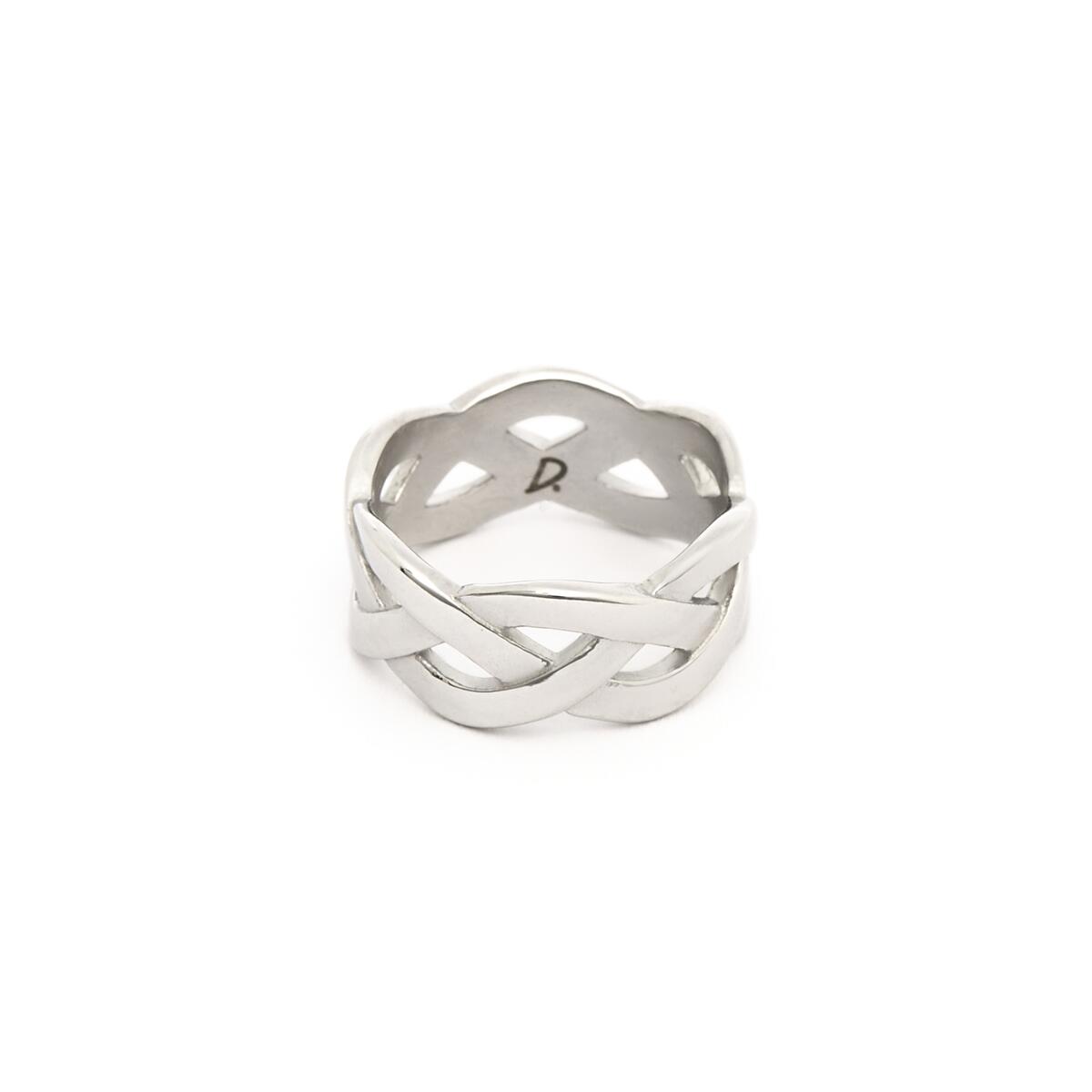 Anillo Plateado Entrelazado 1