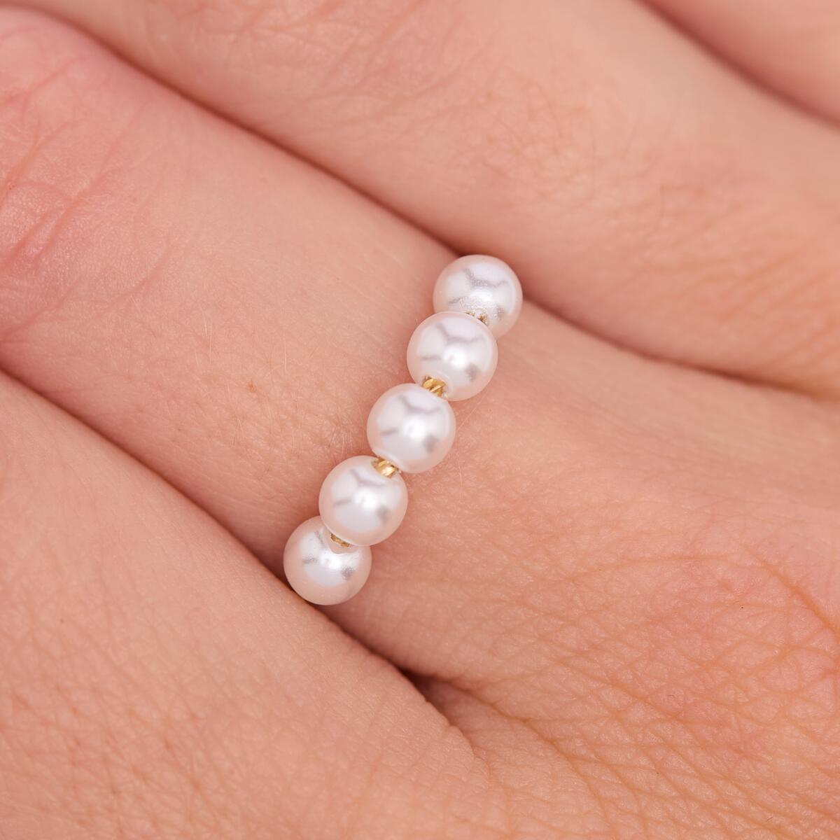 Anillo Dorado con Perlas 4