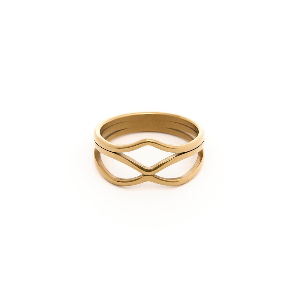Anillo Dorado con Curvas 1