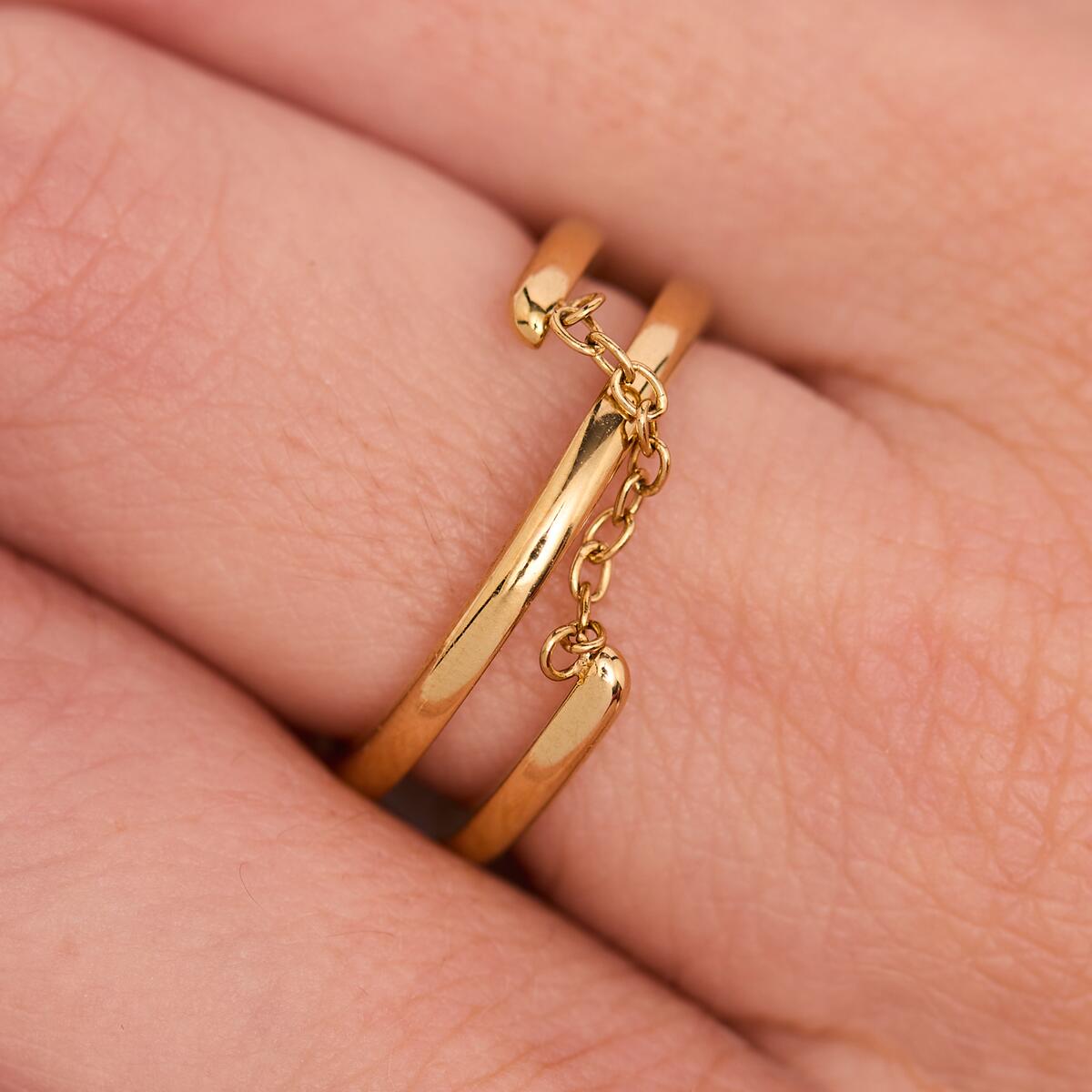 Anillo Dorado de Cadena 4