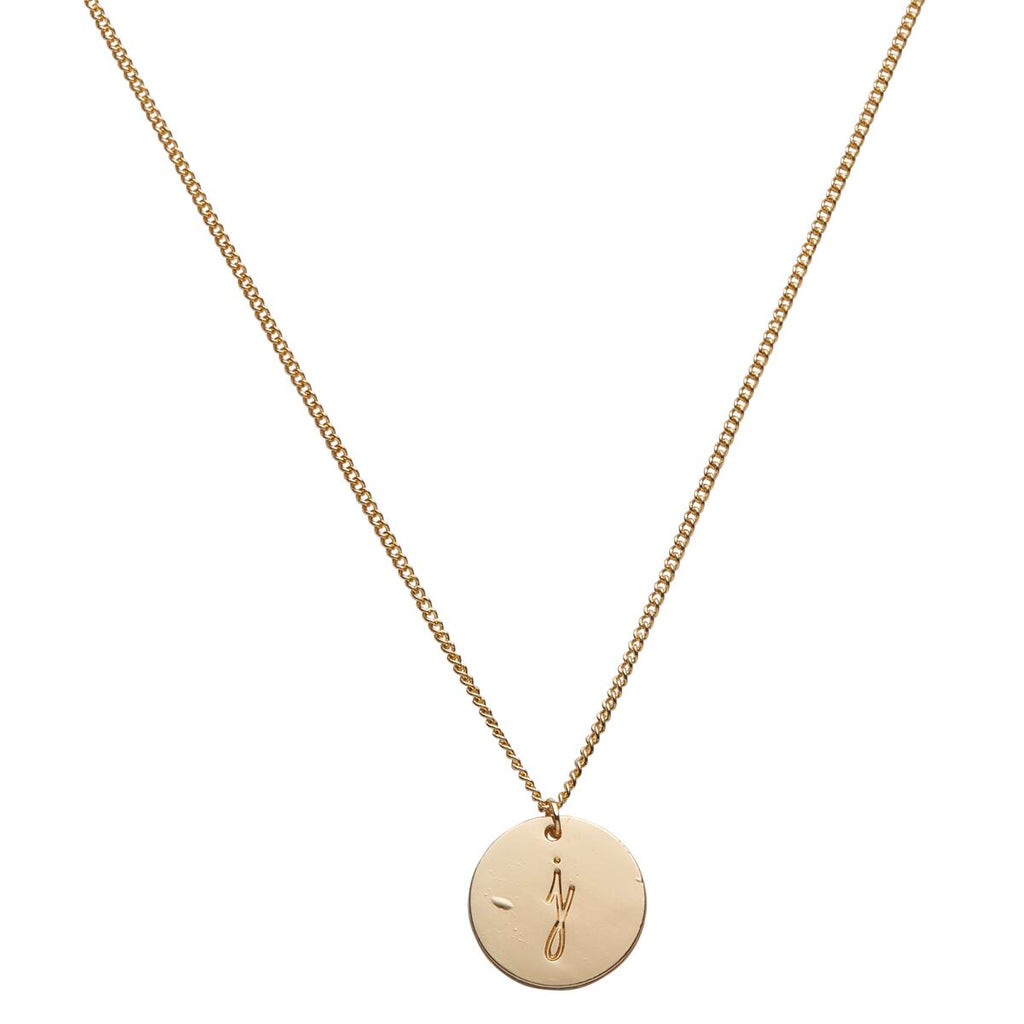 Collar con letra J 2