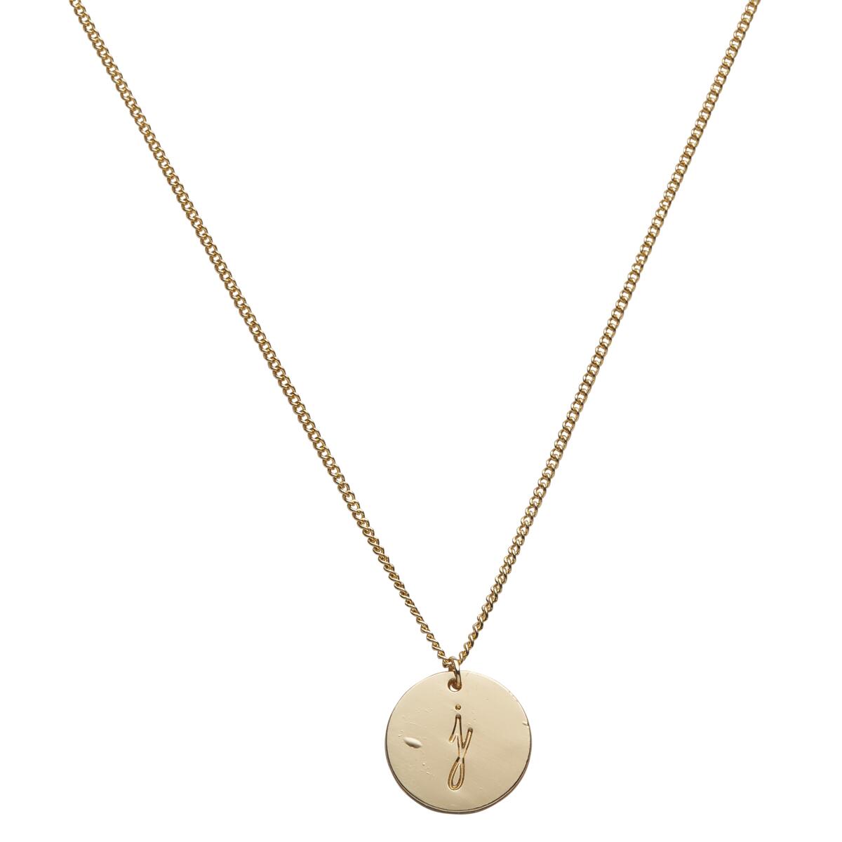 Collar con letra J 2
